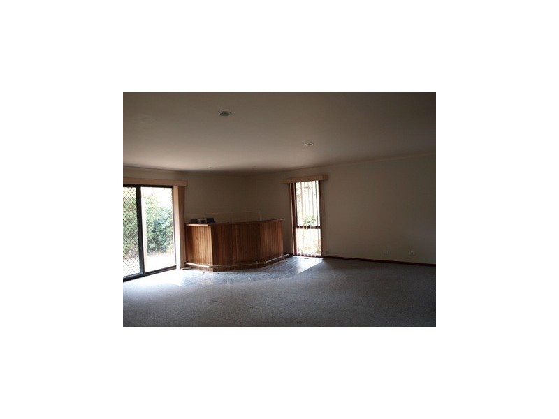 14 Taupo Crescent, Rowville VIC 3178