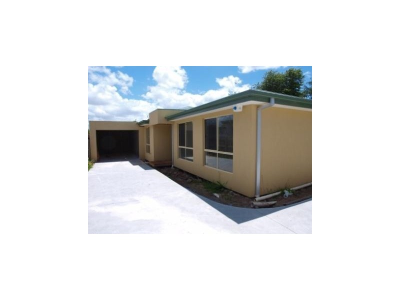 2/11 Maida Avenue, Bayswater VIC 3153