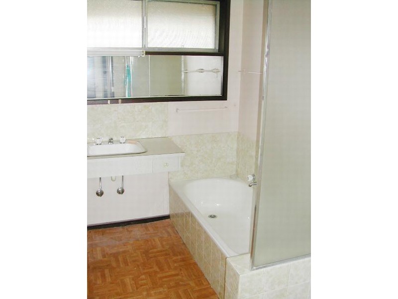 2/5 Violen Street, Bayswater VIC 3153