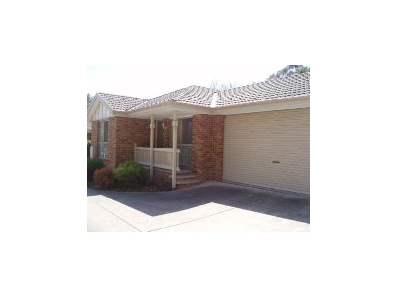 2/13 Narcissus Avenue, Boronia VIC 3155