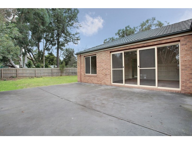 2/16 Bellbird Drive, Bayswater North VIC 3153