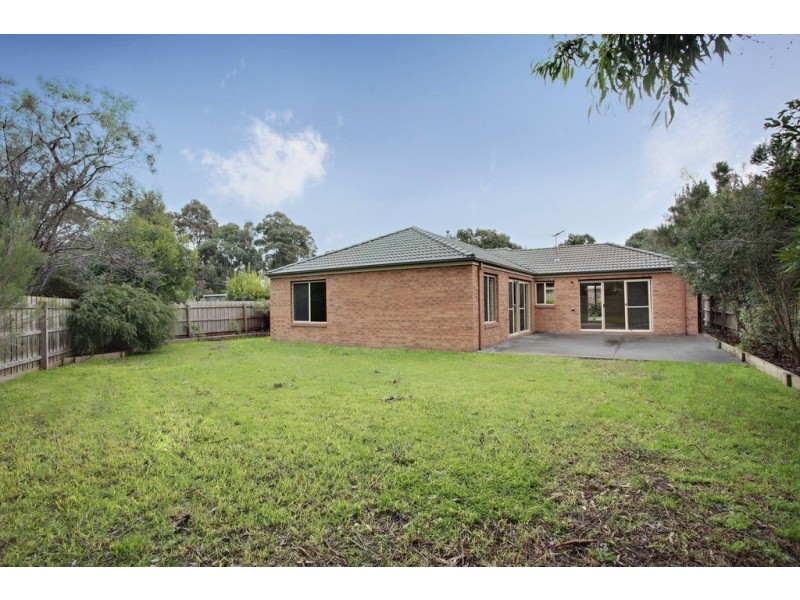 2/16 Bellbird Drive, Bayswater North VIC 3153