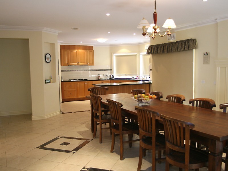 41 Bushmans Way, South Morang VIC 3752