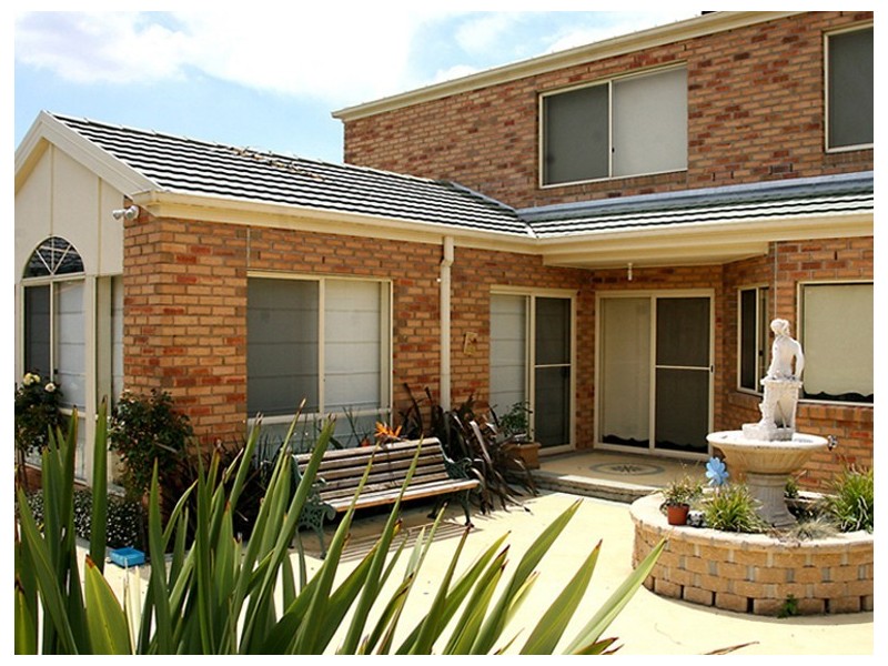 41 Bushmans Way, South Morang VIC 3752