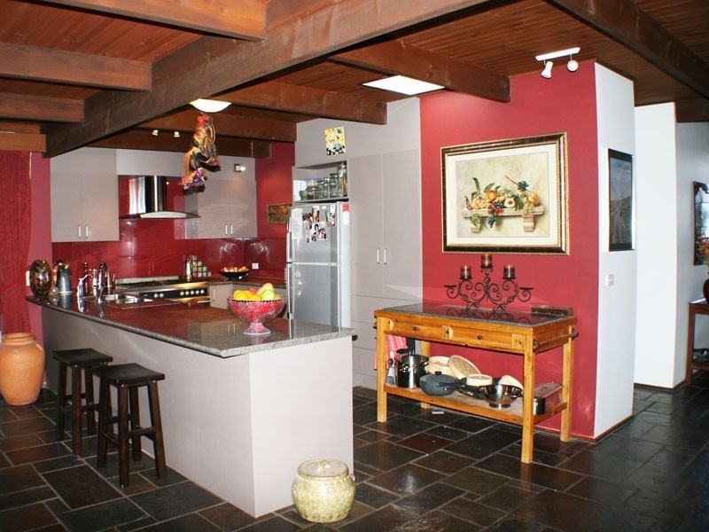 8 Davies Drive, Eltham VIC 3095