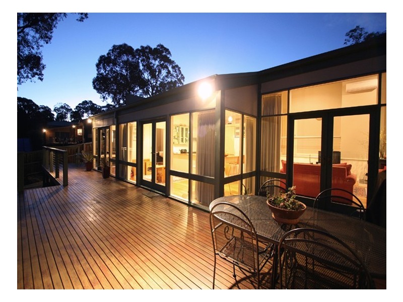 7 Red Box Close, Eltham North VIC 3095