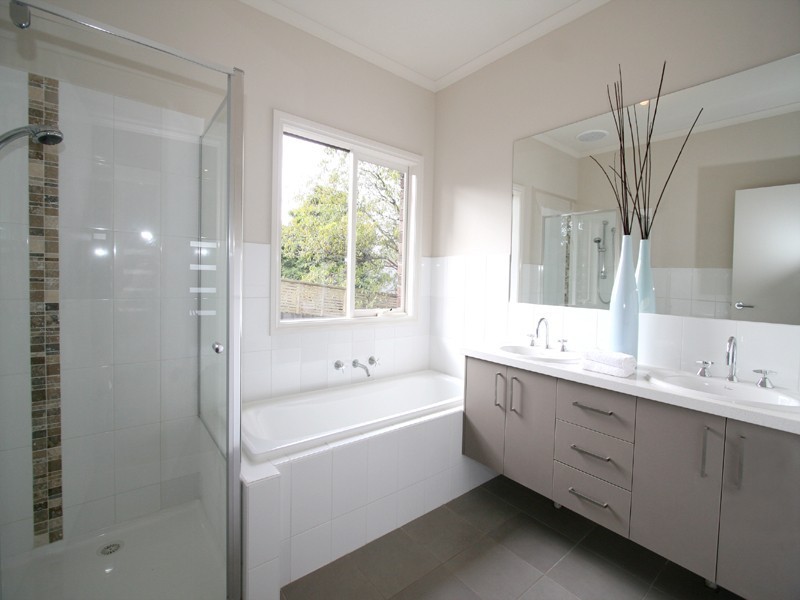 2/151 Ellesmere Parade, Rosanna VIC 3084