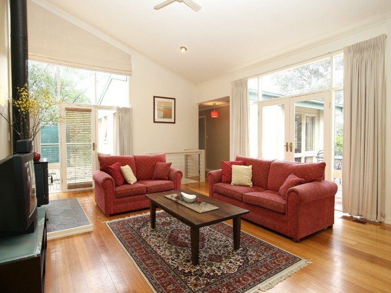 7 Redbox Close, Eltham North VIC 3095