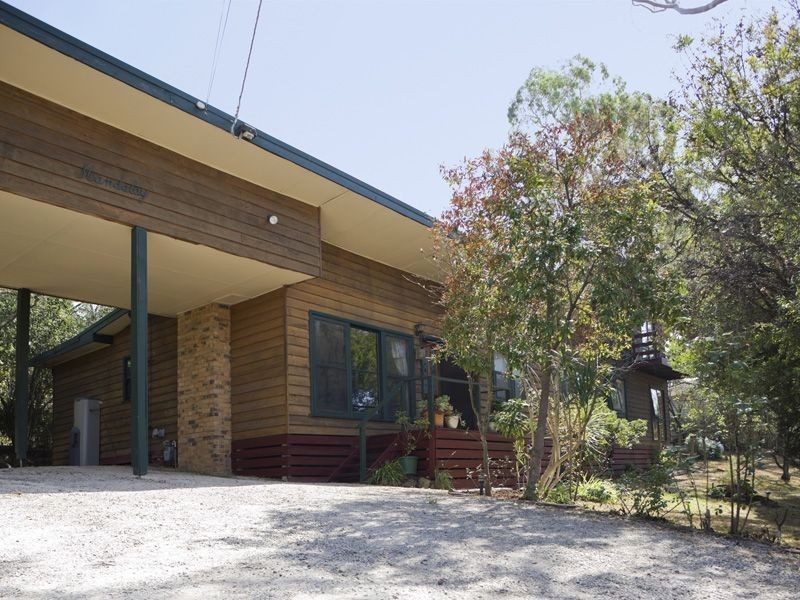 22 McCarthy Grove, Montmorency VIC 3094