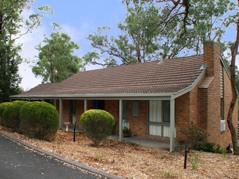 19 Woodland Way (Private Road), Eltham VIC 3095