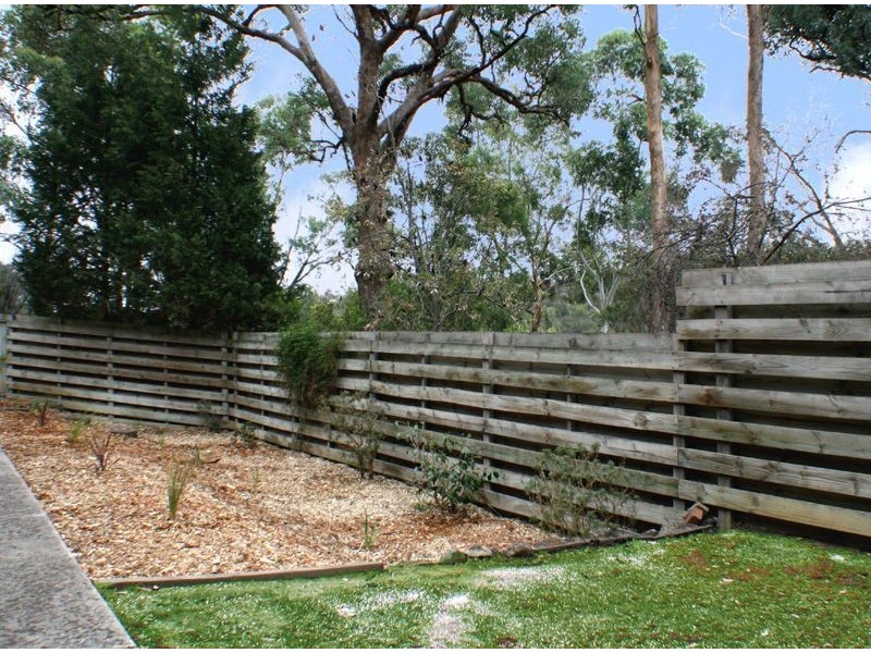 19 Woodland Way (Private Road), Eltham VIC 3095