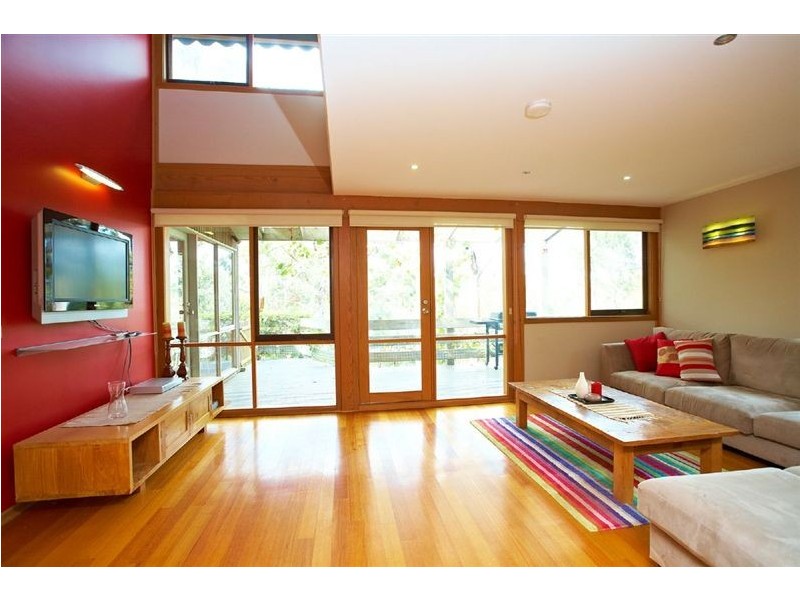 22 Kerrie Crescent, Eltham VIC 3095