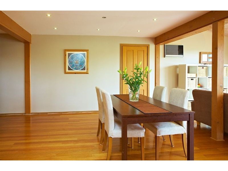 22 Kerrie Crescent, Eltham VIC 3095