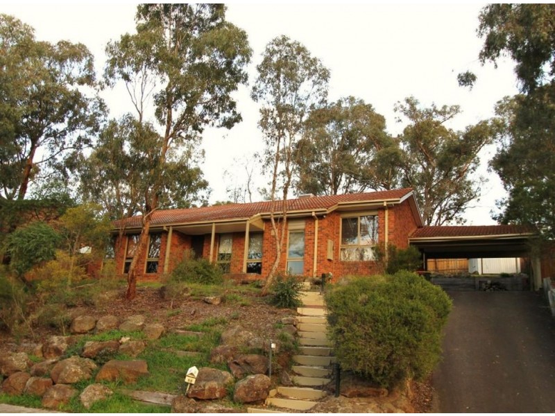 50 Milborne Cres, Eltham VIC 3095