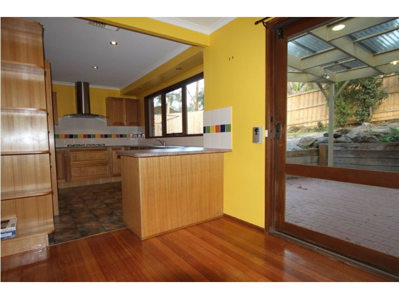 50 Milborne Cres, Eltham VIC 3095