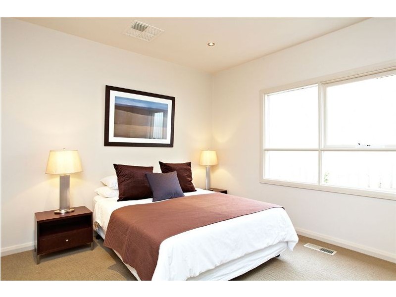 14 Sylvan Street, Montmorency VIC 3094