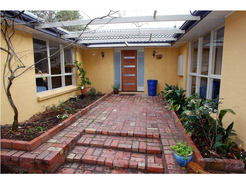 14 Park West Road, Eltham VIC 3095