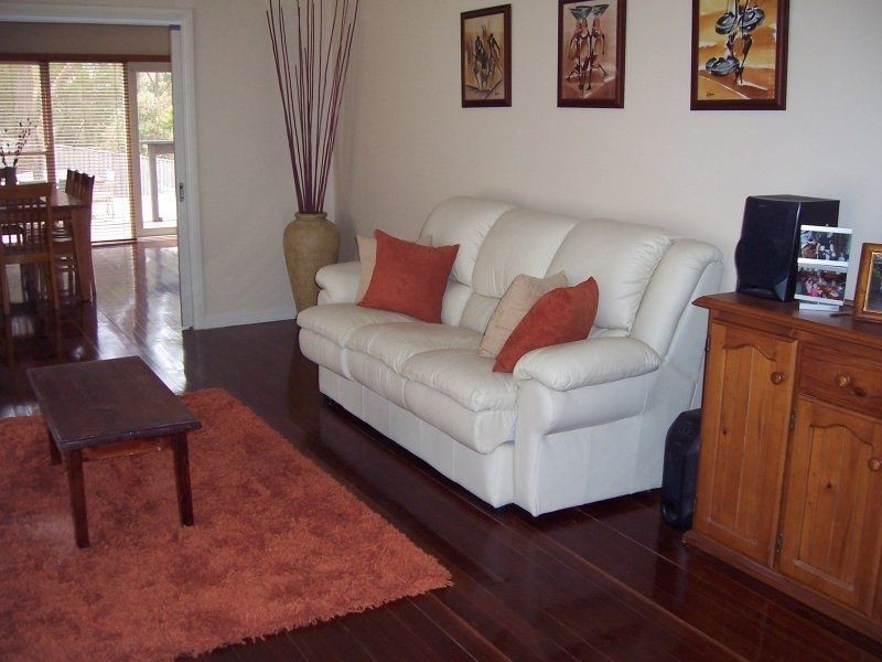 4 Blackwood Close, Eltham North VIC 3095