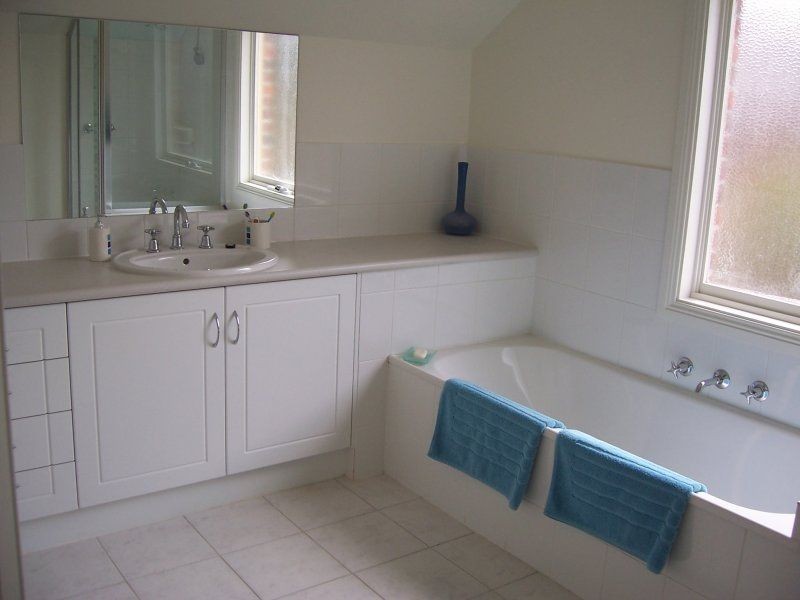 4 Blackwood Close, Eltham North VIC 3095