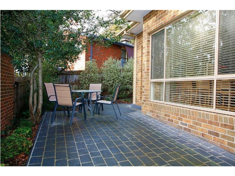2/7 Andrews Street, Eltham VIC 3095