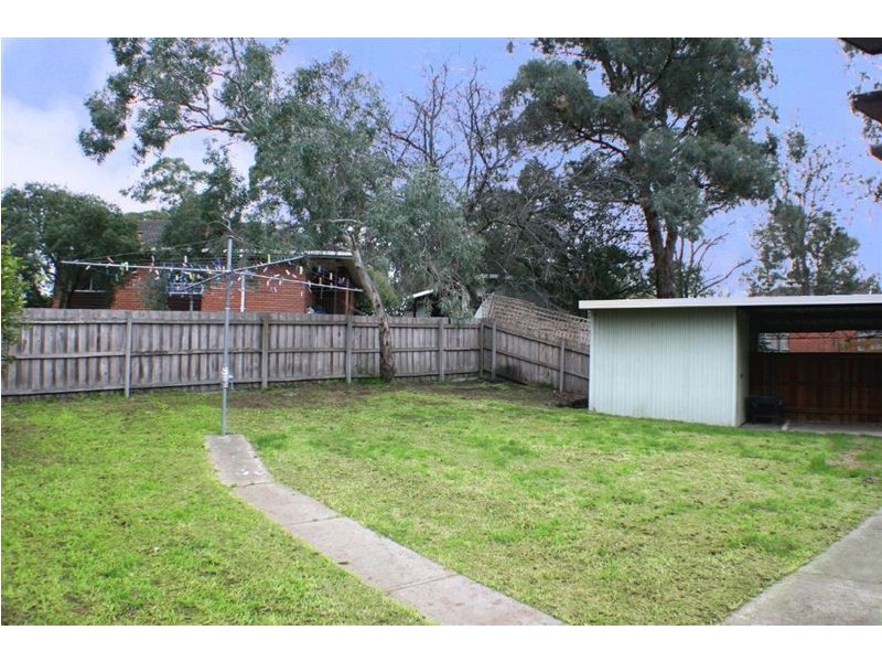 24 Fahey Crescent, Yallambie VIC 3085