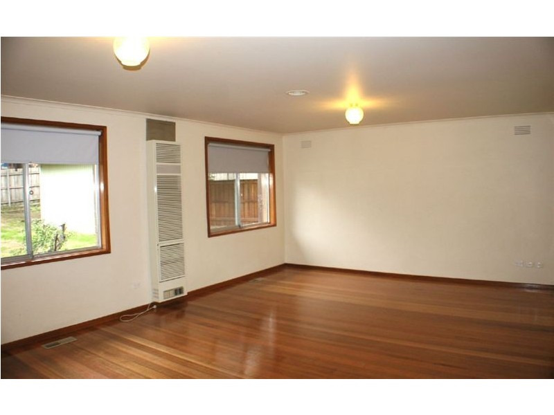 24 Fahey Crescent, Yallambie VIC 3085