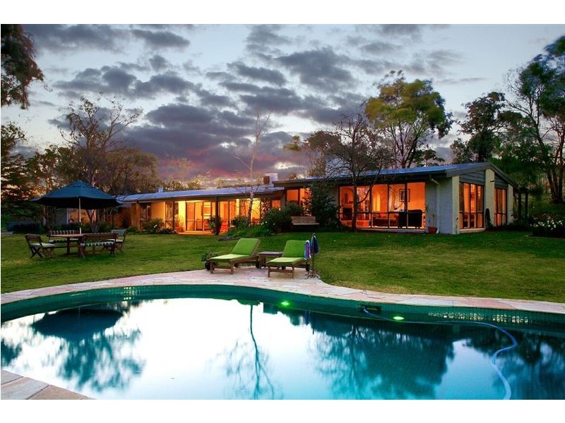 210 Wyuna Road old, Kangaroo Ground VIC 3097