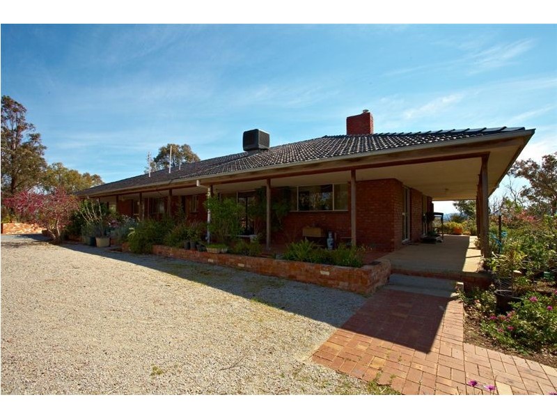 47 Scotts Angle Road, Wattle Glen VIC 3096