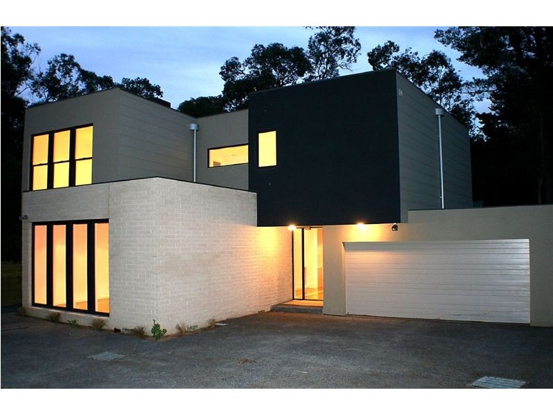 2/19 Calrossie Avenue, Montmorency VIC 3094