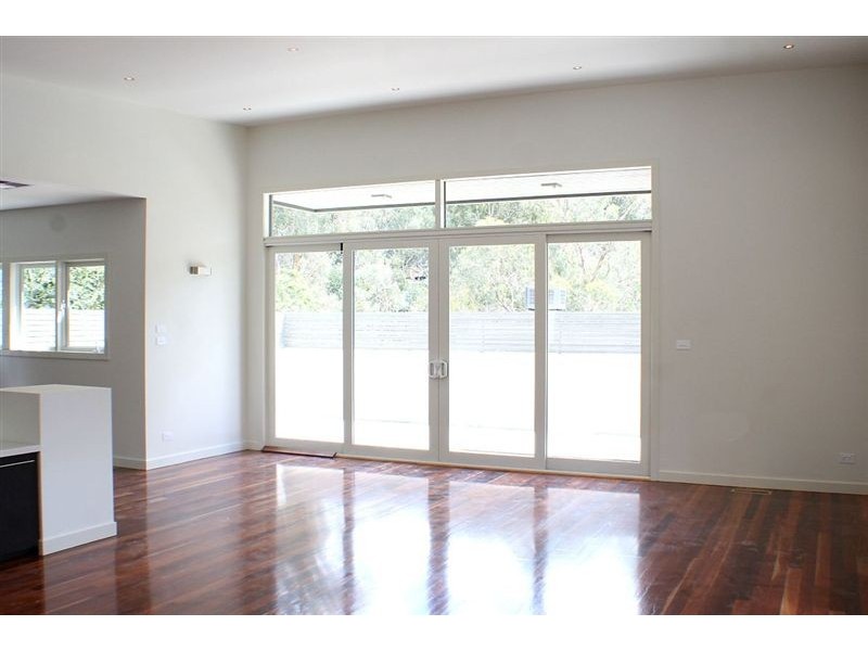 1/19 Calrossie Avenue, Montmorency VIC 3094