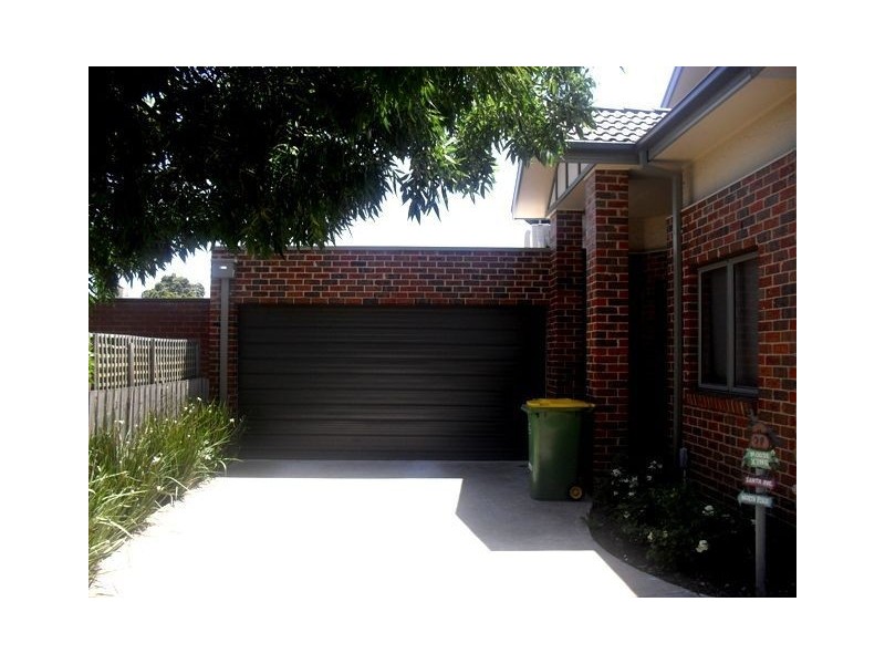 2/34 McNamara St, Preston West VIC 3072