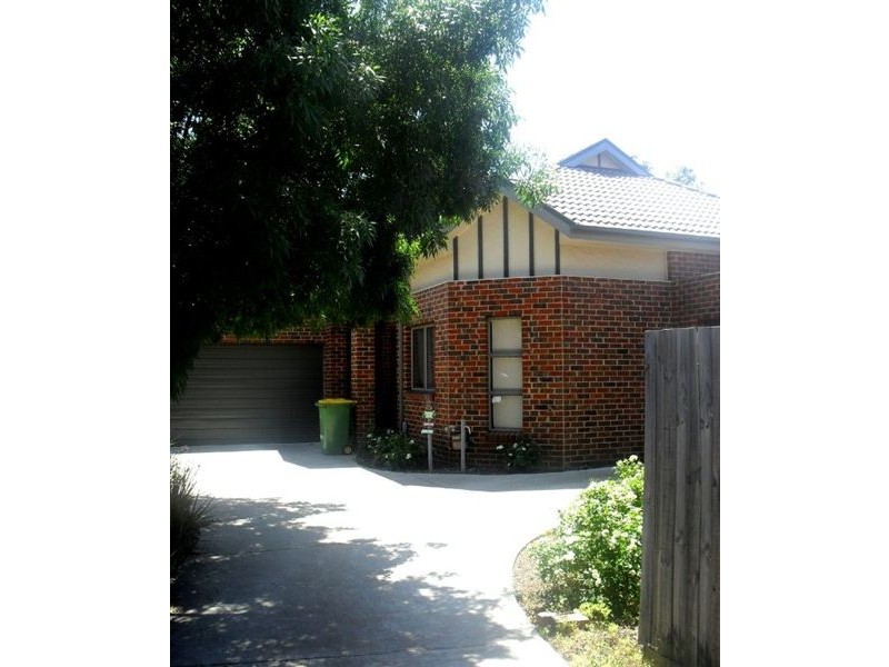 2/34 McNamara St, Preston West VIC 3072