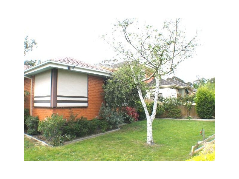 12 Sharpes Road, Watsonia VIC 3087