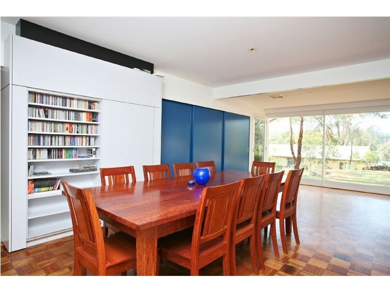 12 Fitzsimons Lane (Off Service Road), Eltham VIC 3095