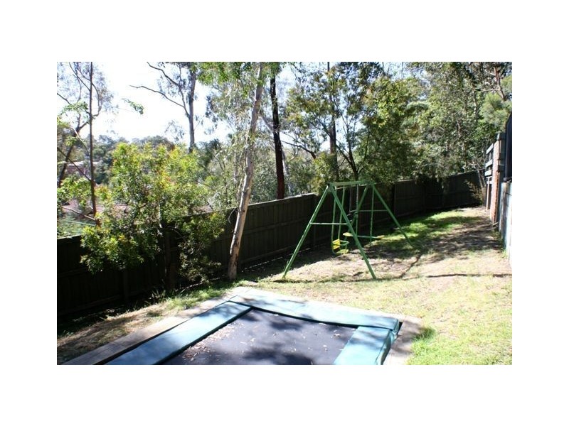 27 Wycliffe Crescent, Eltham VIC 3095