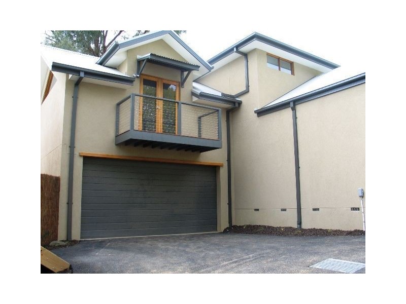 2/91 Park Rd, Eltham VIC 3095