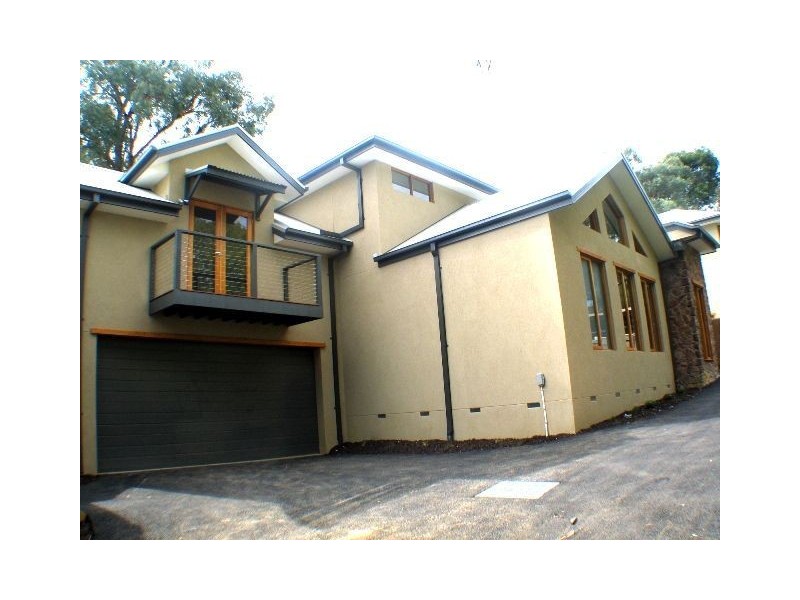 2/91 Park Rd, Eltham VIC 3095