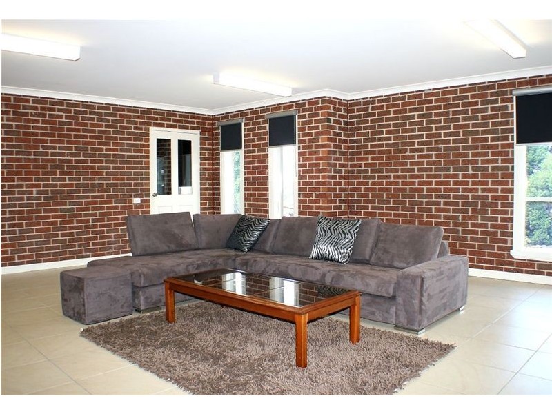 1 Banfield Terrace, Greensborough VIC 3088