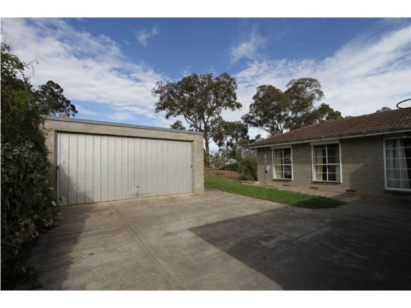 38 Shalbury Avenue Old, Eltham VIC 3095
