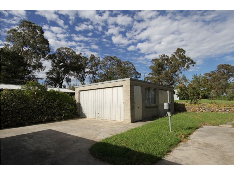 38 Shalbury Avenue Old, Eltham VIC 3095