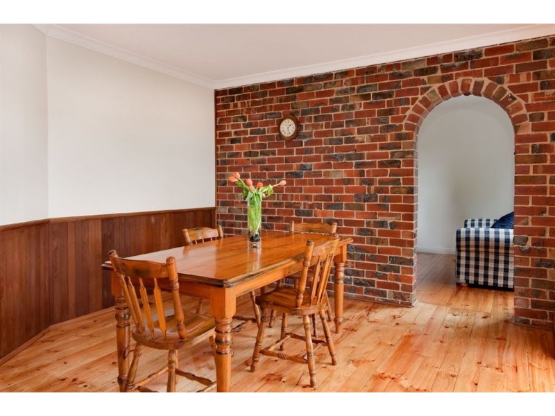 16 Kanandah Court, Research VIC 3095