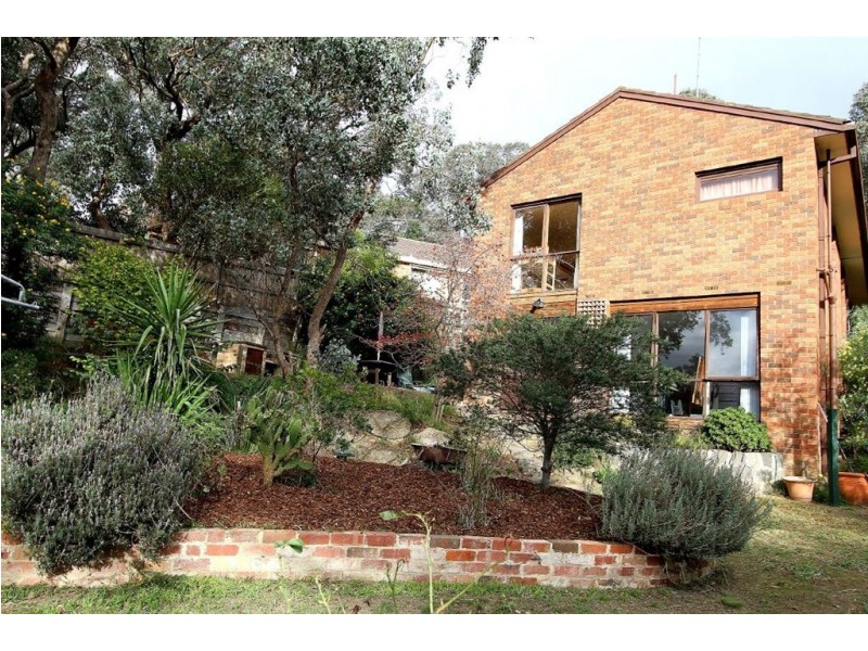 7 Dandallo Drive, Eltham VIC 3095