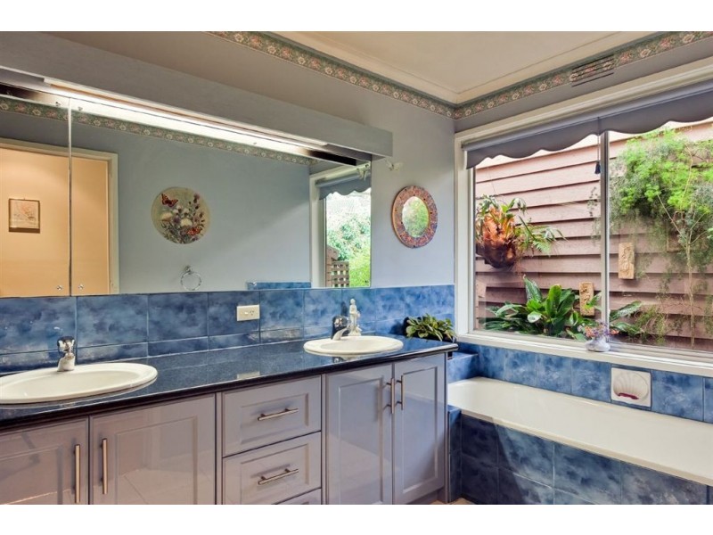 1 Palmyra Court, Greensborough VIC 3088