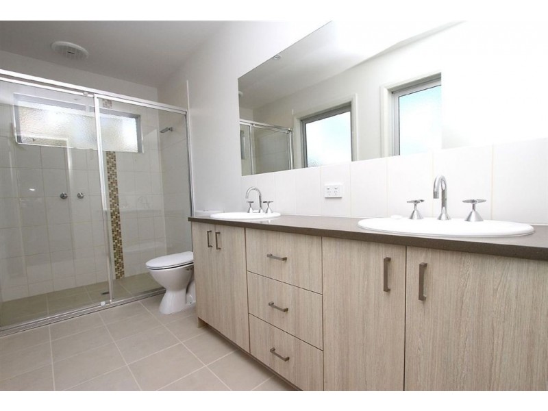 1B Ayr Court, Briar Hill VIC 3088