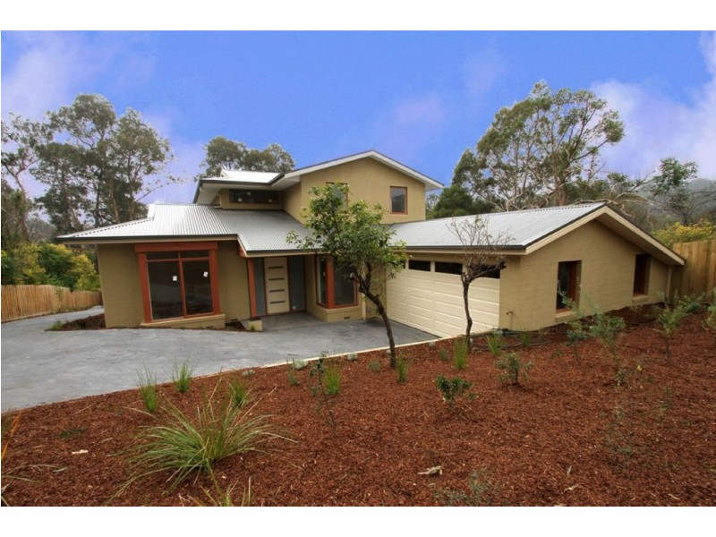 1/211 Rattray Road, Montmorency VIC 3094