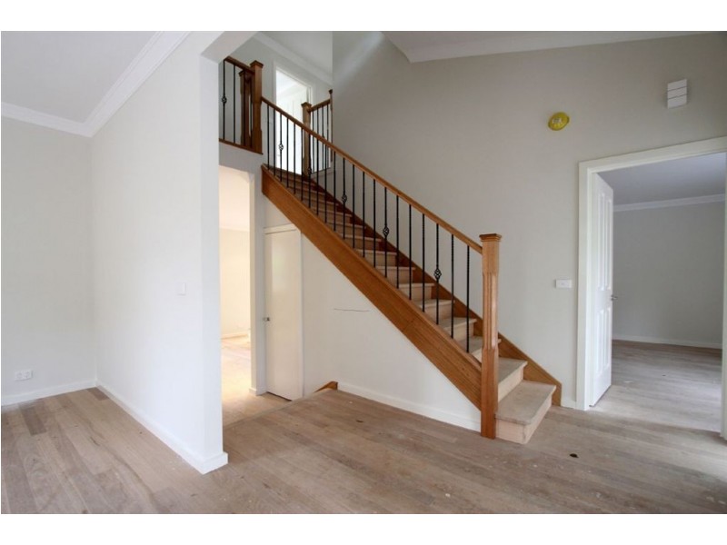 1/211 Rattray Road, Montmorency VIC 3094