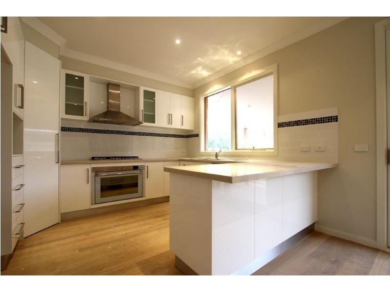 1/211 Rattray Road, Montmorency VIC 3094