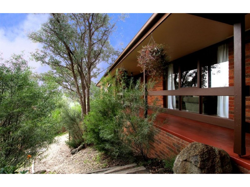 7 Dandallo Drive, Eltham VIC 3095