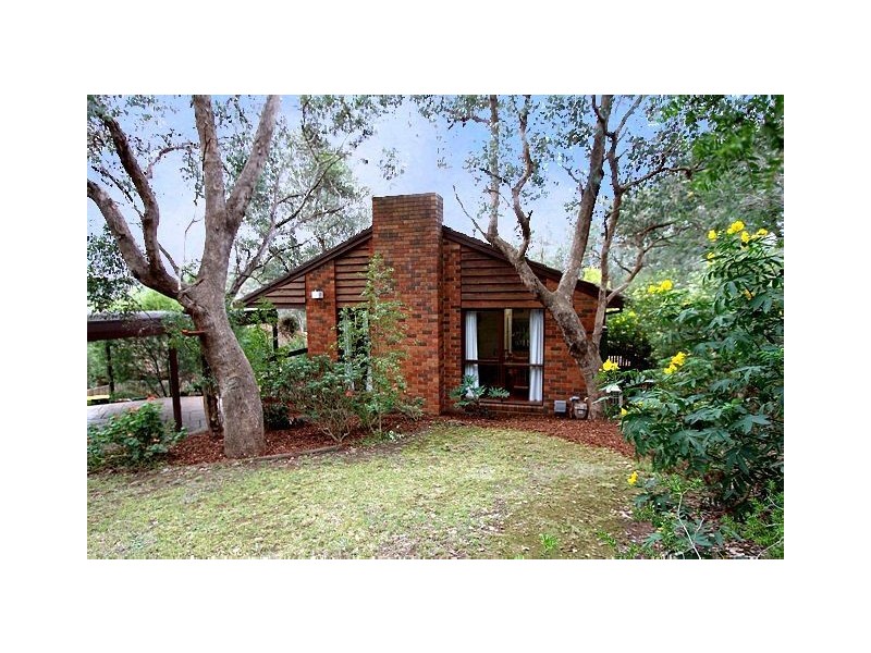 7 Dandallo Drive, Eltham VIC 3095