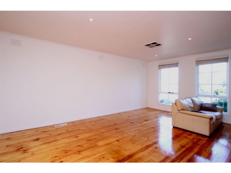 2/ 35 Roger Street, Doncaster East VIC 3109